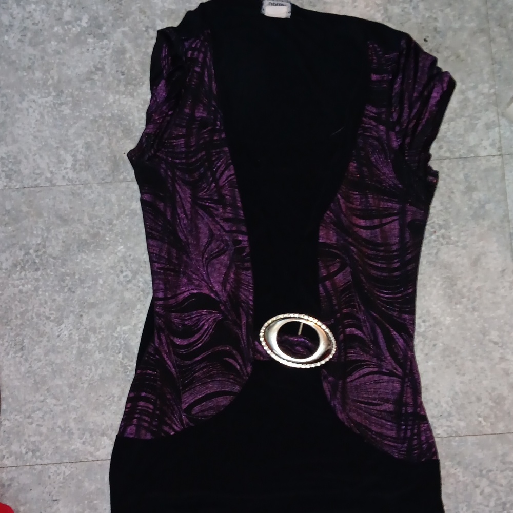 Blouse size small medium by solar stretchy